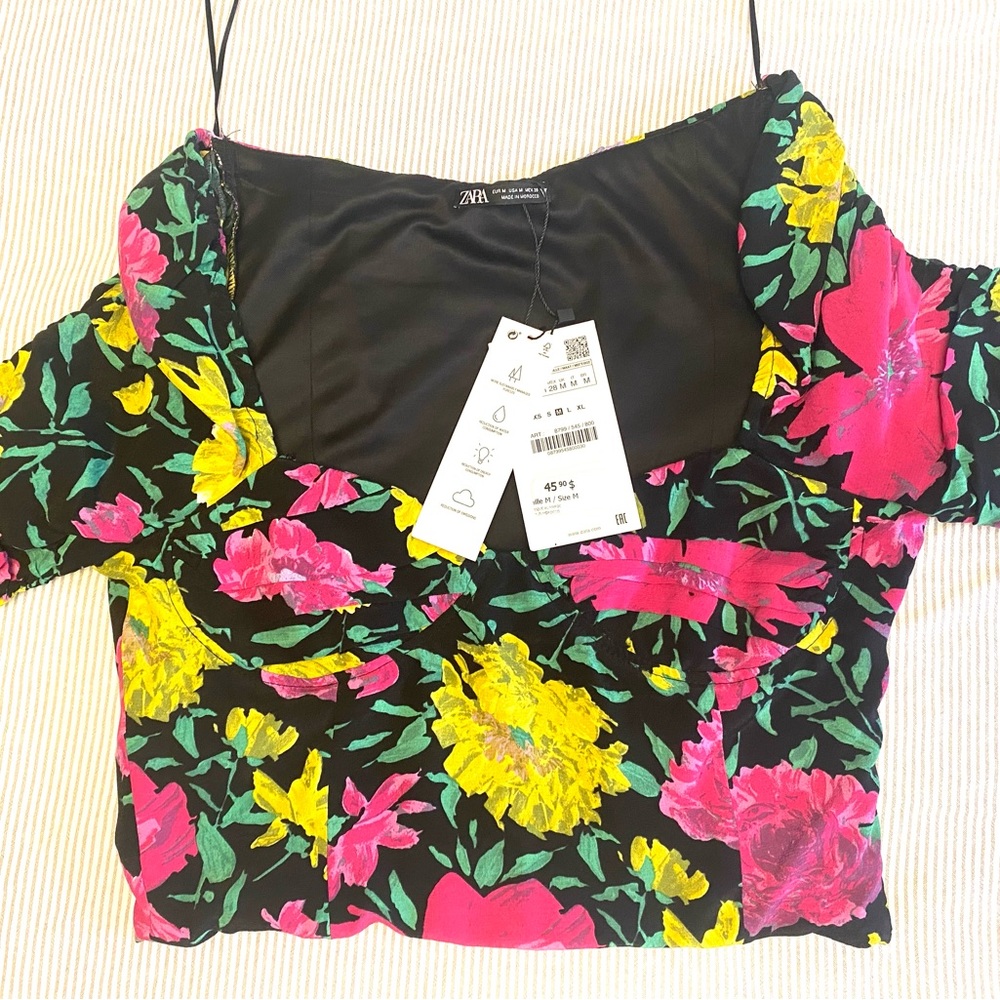 Zara Floral long sleeve crop top